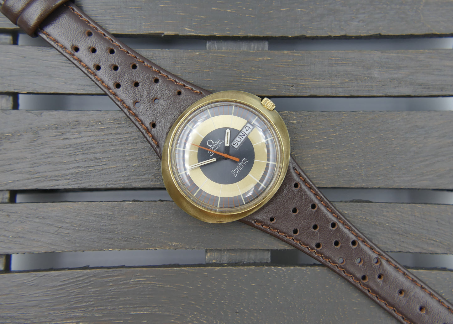 70s vintage watch mens Omega Geneve dynamic automatic cal 752 ref 166.079 gold cap