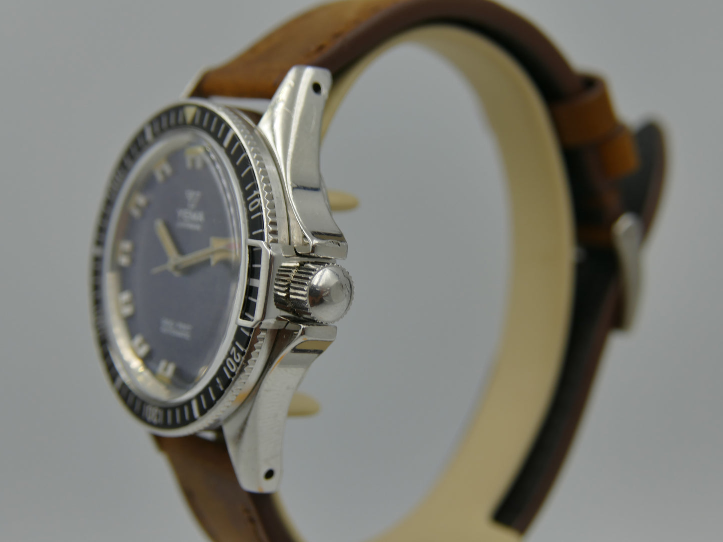 70s vintage watch mens Yema Superman ref. 550016 Patent Pending 990 feet Automatic 4611A
