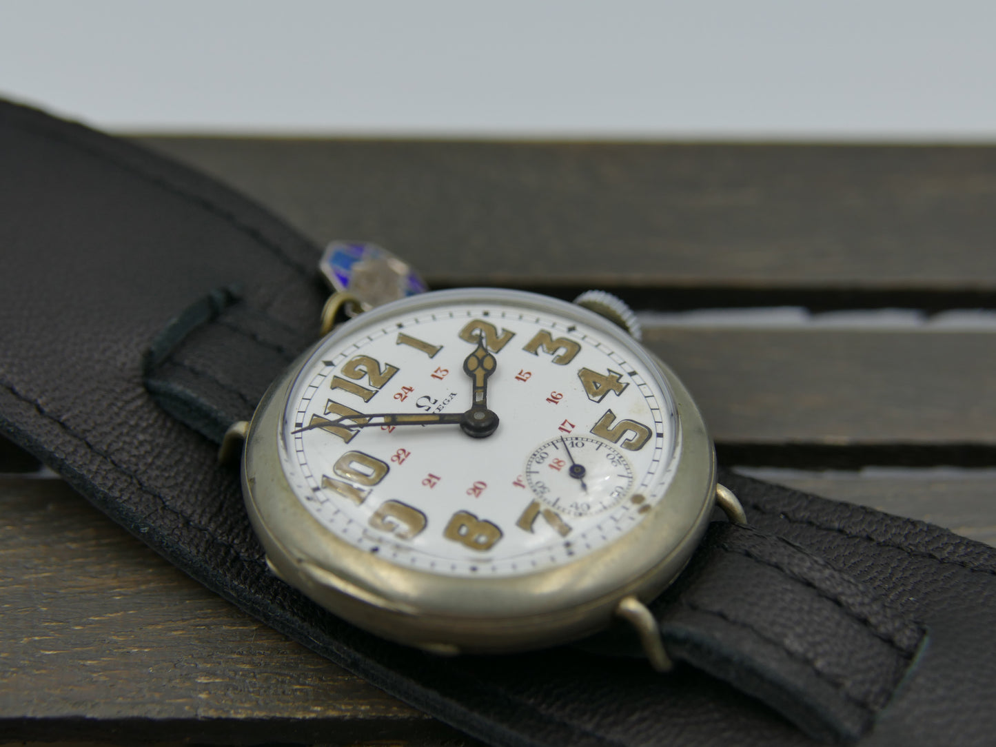 10's vintage watch WW1 Oficcer Omega trench depose Nº9846 Porcelain dial cal. 13''' SOB