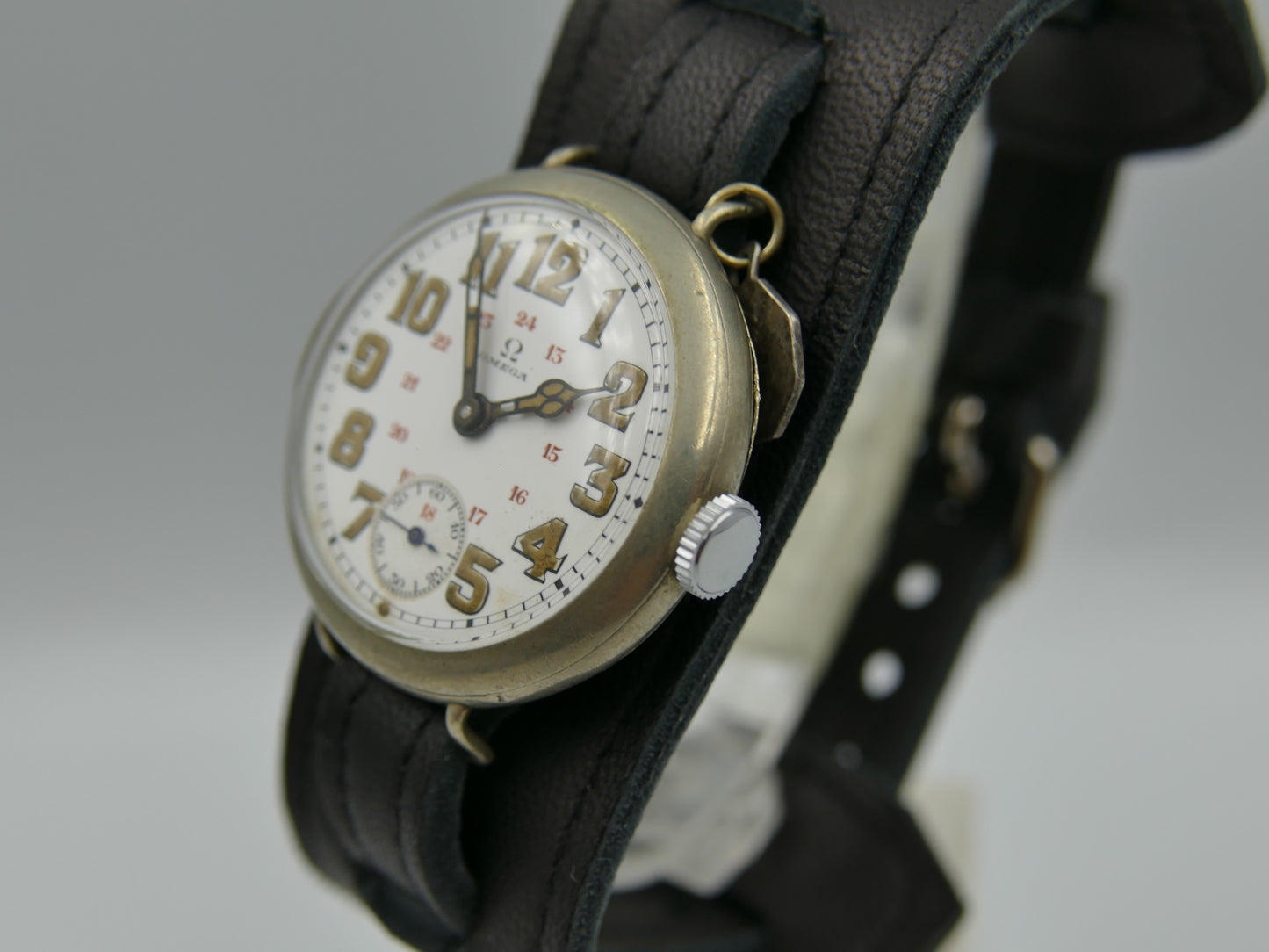 10's vintage watch WW1 Oficcer Omega trench depose Nº9846 Porcelain dial cal. 13''' SOB