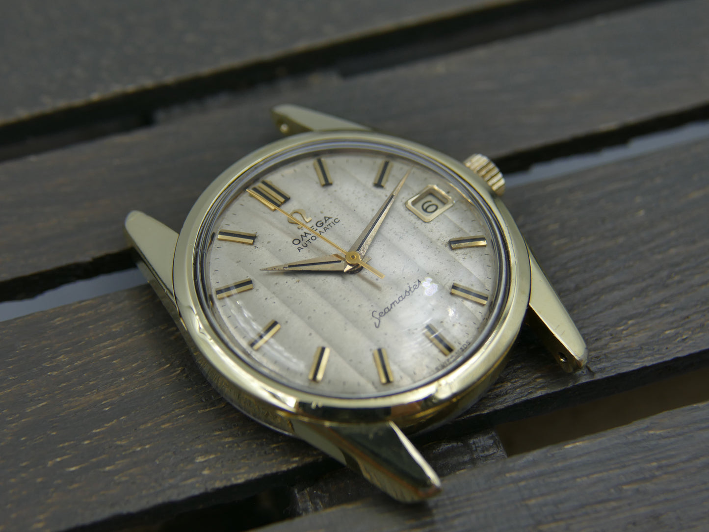 60s vintage watch mens Omega Seamaster ref 14701 61 SC automatic 562 gold cap Ribbon Wave