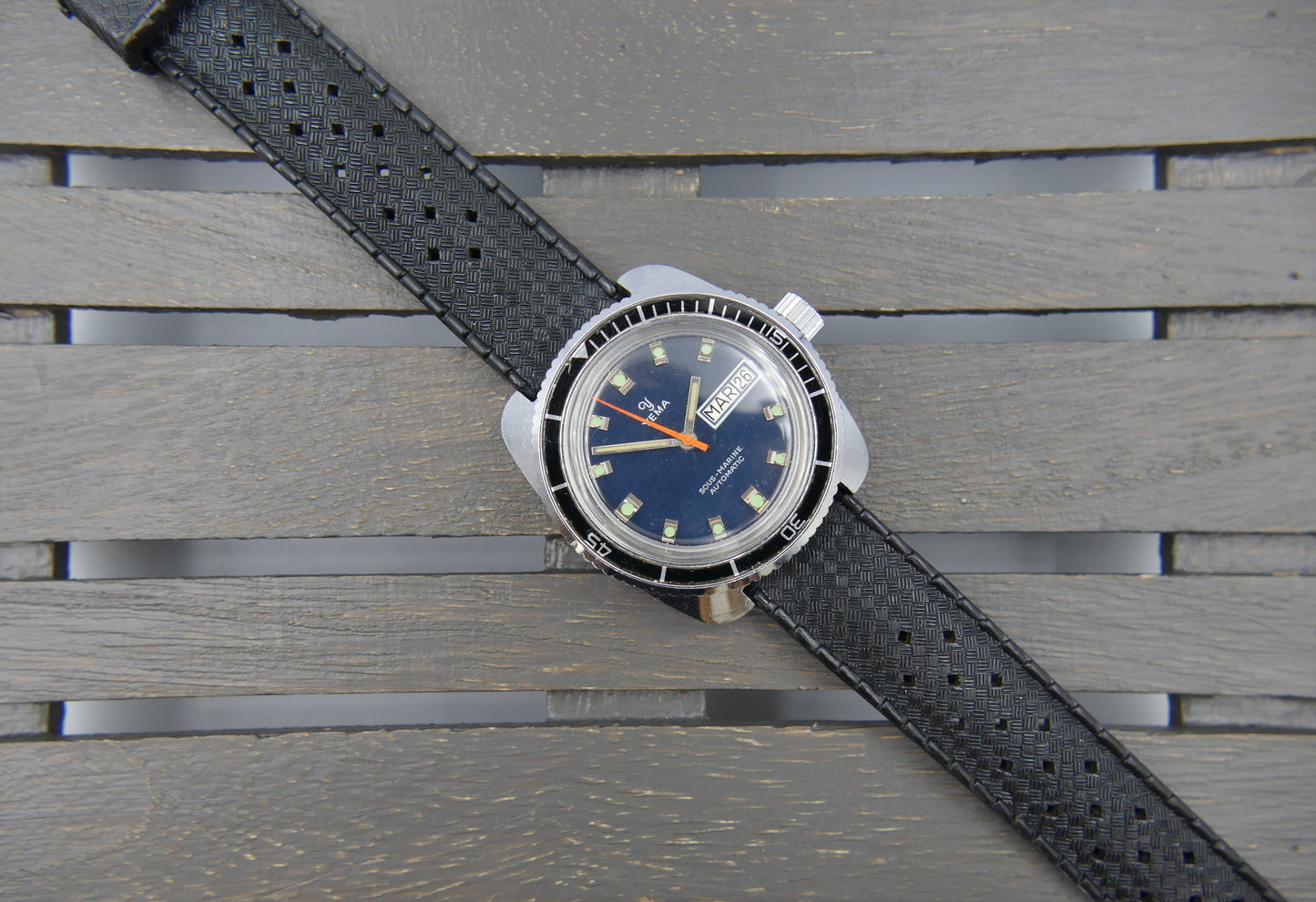 70s vintage watch mens diver plongee ref 221214 automatic FE 3612 blue dial