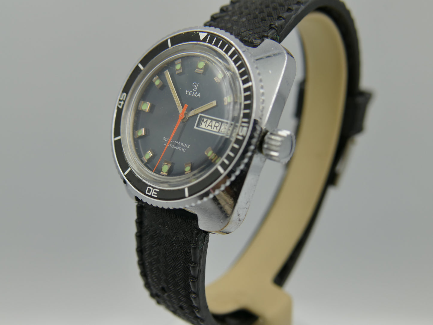 70s vintage watch mens diver plongee ref 221214 automatic FE 3612 blue dial