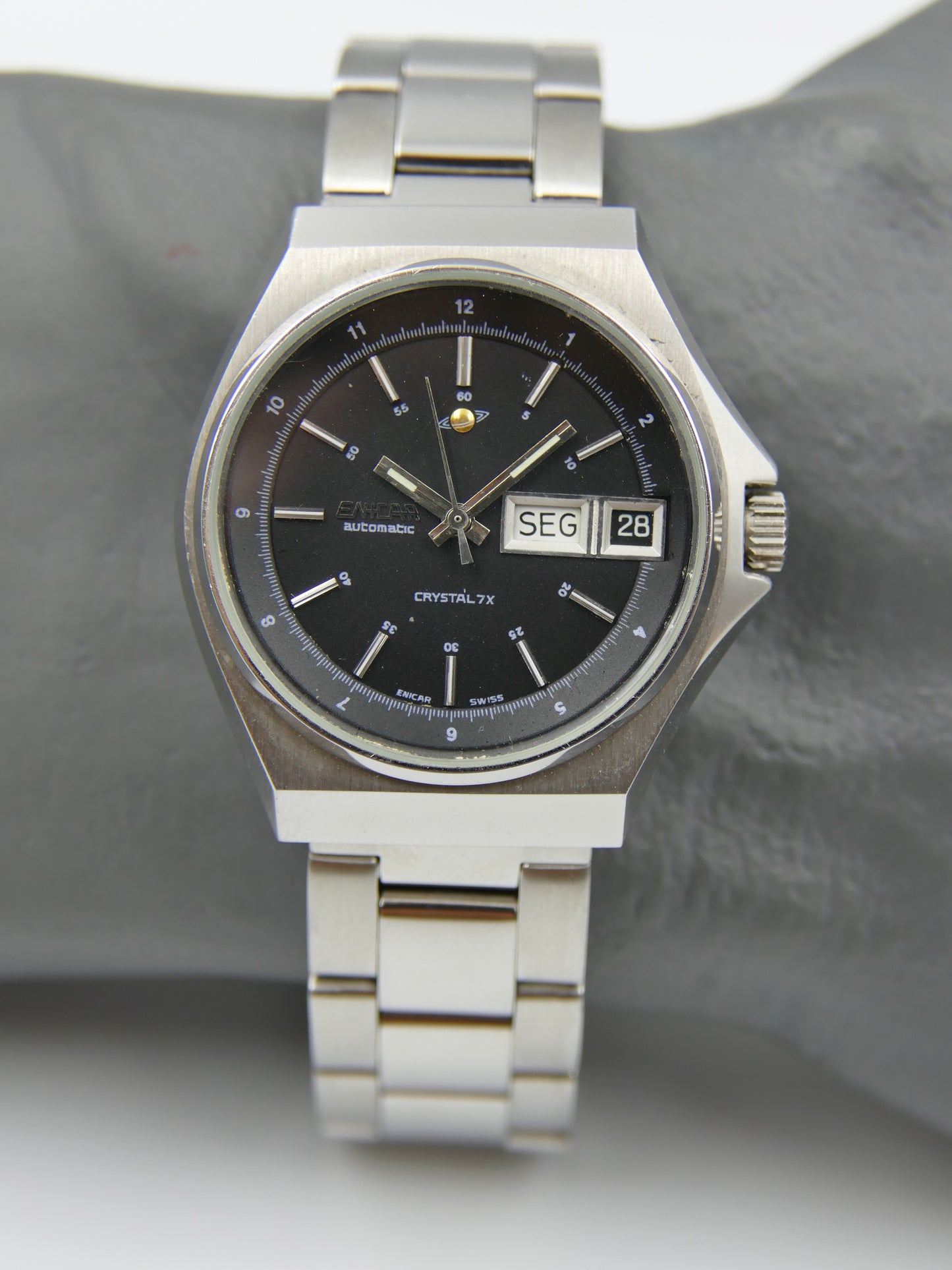 70s vintage watch mens Enicar Crystal 7x ref. 167.008.184 automatic 167D mint black dial
