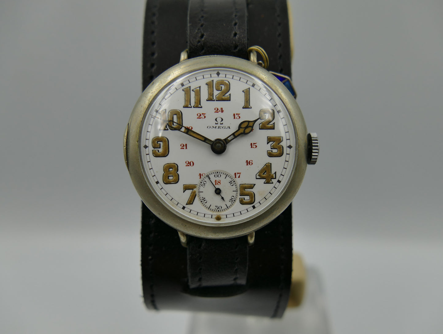 10's vintage watch WW1 Oficcer Omega trench military depose Nº9846 Porcelain dial cal. 13''' SOB