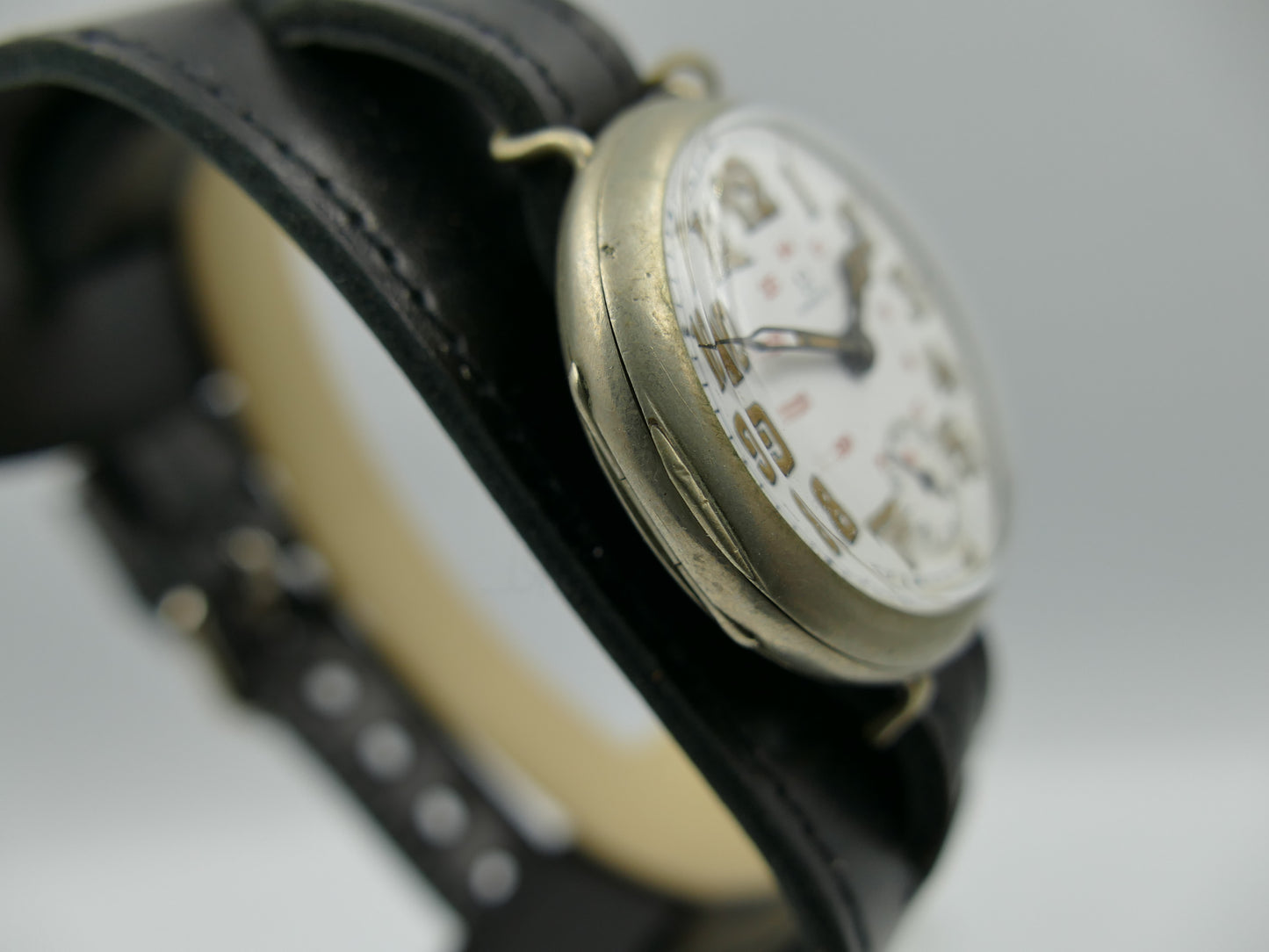 10's vintage watch WW1 Oficcer Omega trench military depose Nº9846 Porcelain dial cal. 13''' SOB
