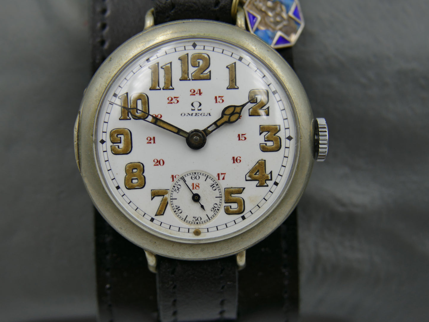 10's vintage watch WW1 Oficcer Omega trench military depose Nº9846 Porcelain dial cal. 13''' SOB