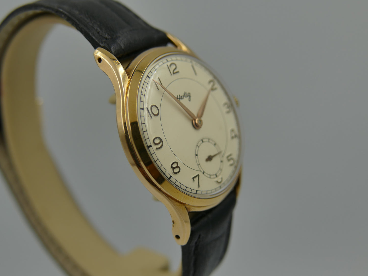 vintage watch mens Hertig (certina) hand wind KF 330 gold pl 35mm