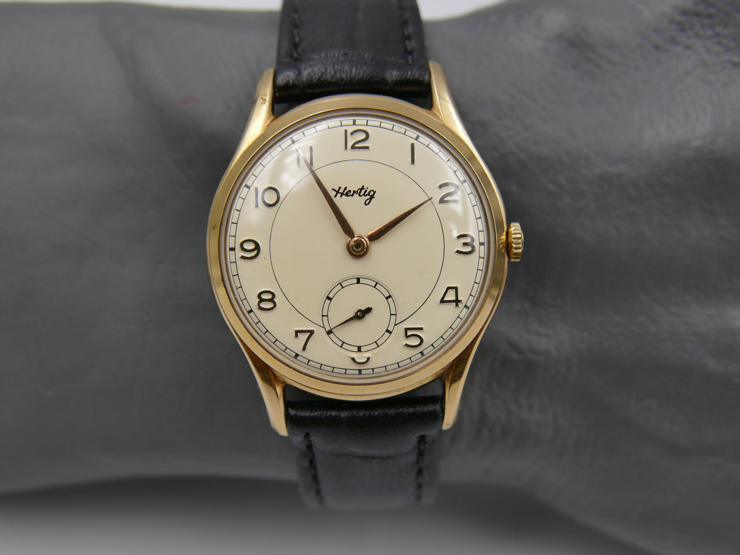 vintage watch mens Hertig (certina) hand wind KF 330 gold pl 35mm