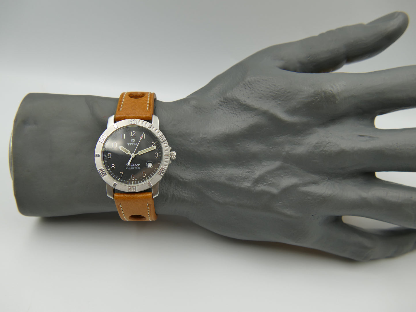 Watch mens Titan FASTRACK All Stainless Steel ref SFC656