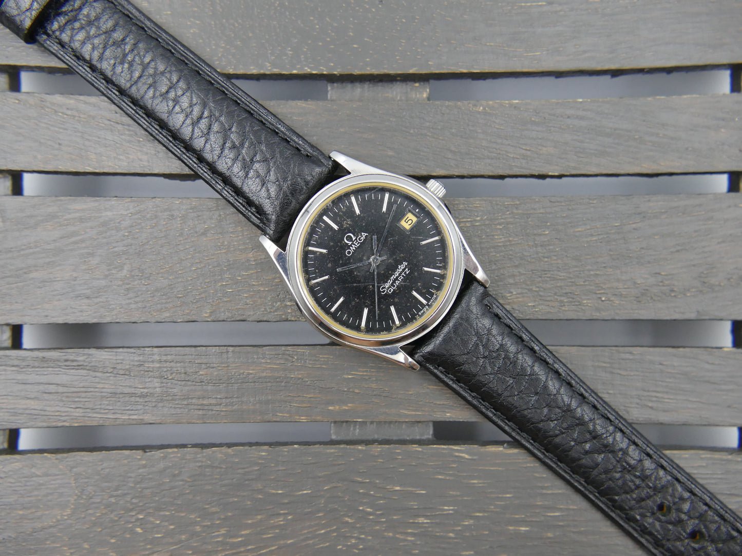 70s vintage watch mens Omega seamaster ref. 196.0190 quartz cal. 1342 black