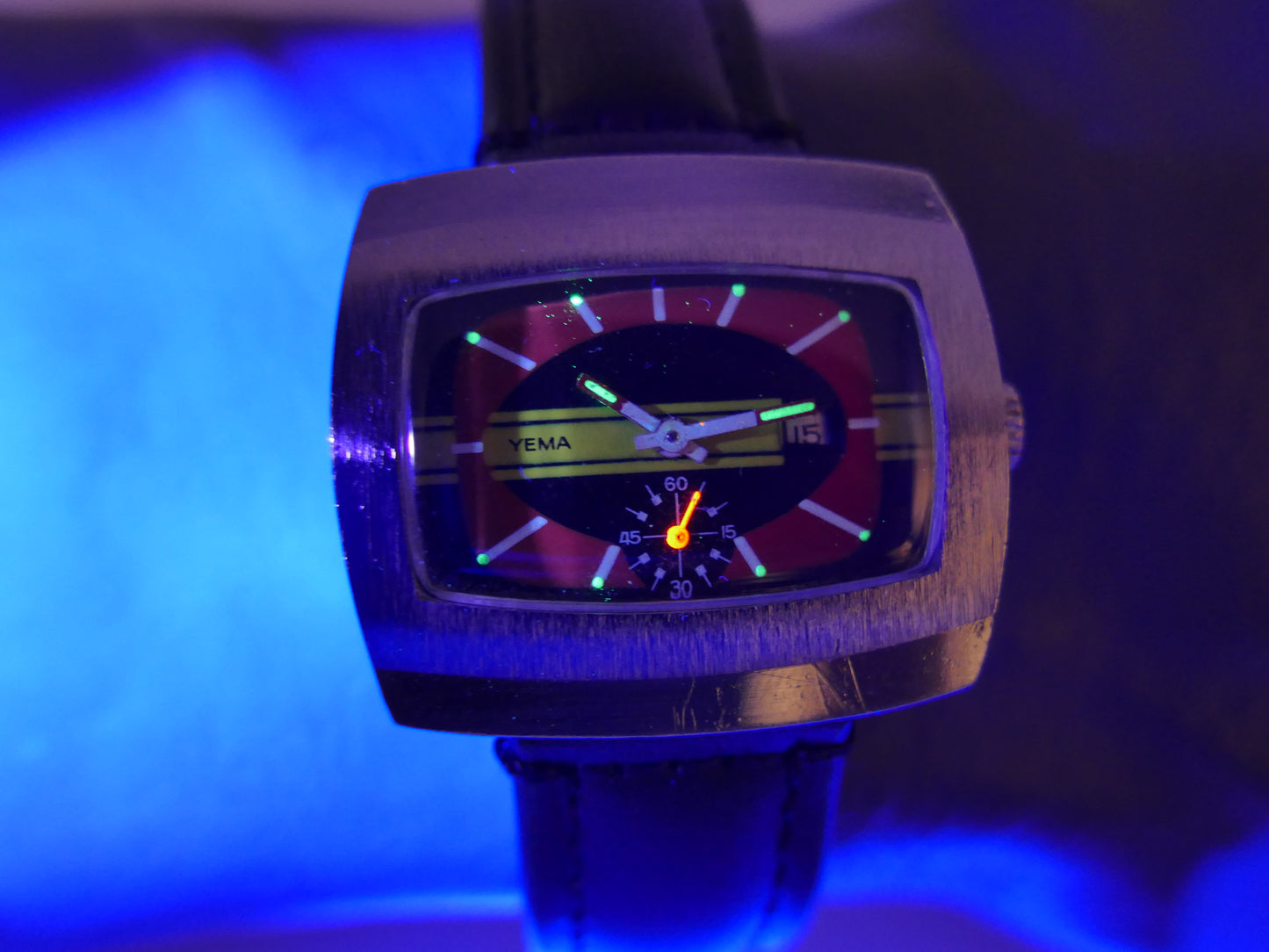 70s vintage watch mens Yema TV manual wind FHF 362 red yellow dial funky