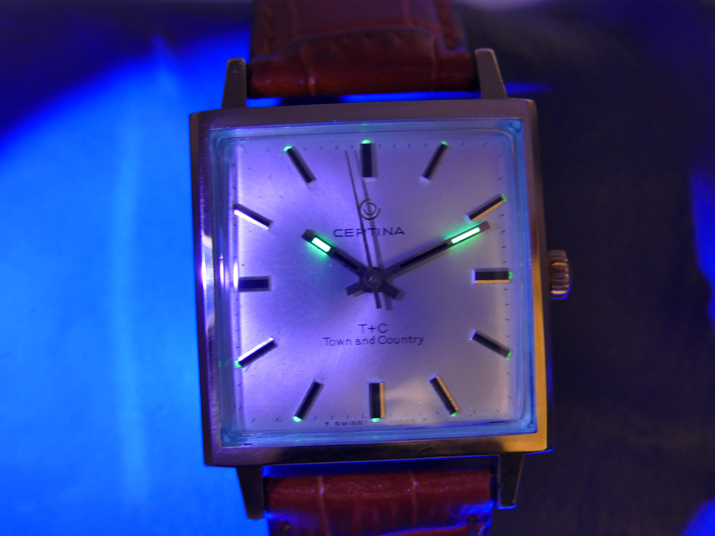 70s vintage watch mens Certina Town & Country Ref. 5206-115 square gold pl hand wind