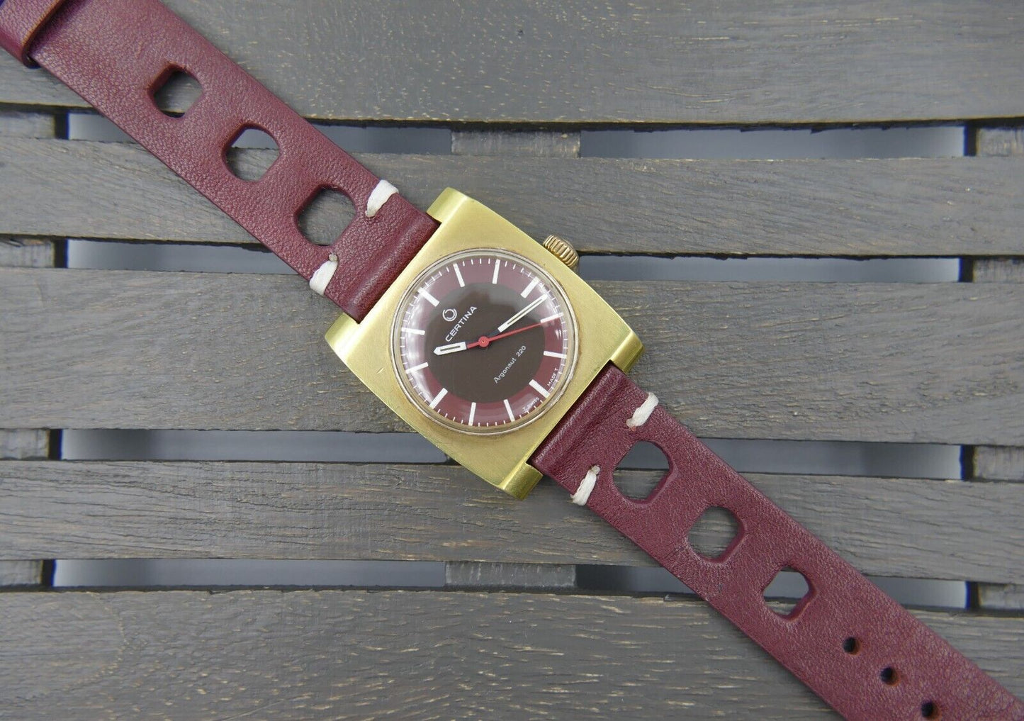 70's vintage watch mens Certina Argonaut 220 hand wind 25-26 burgundy