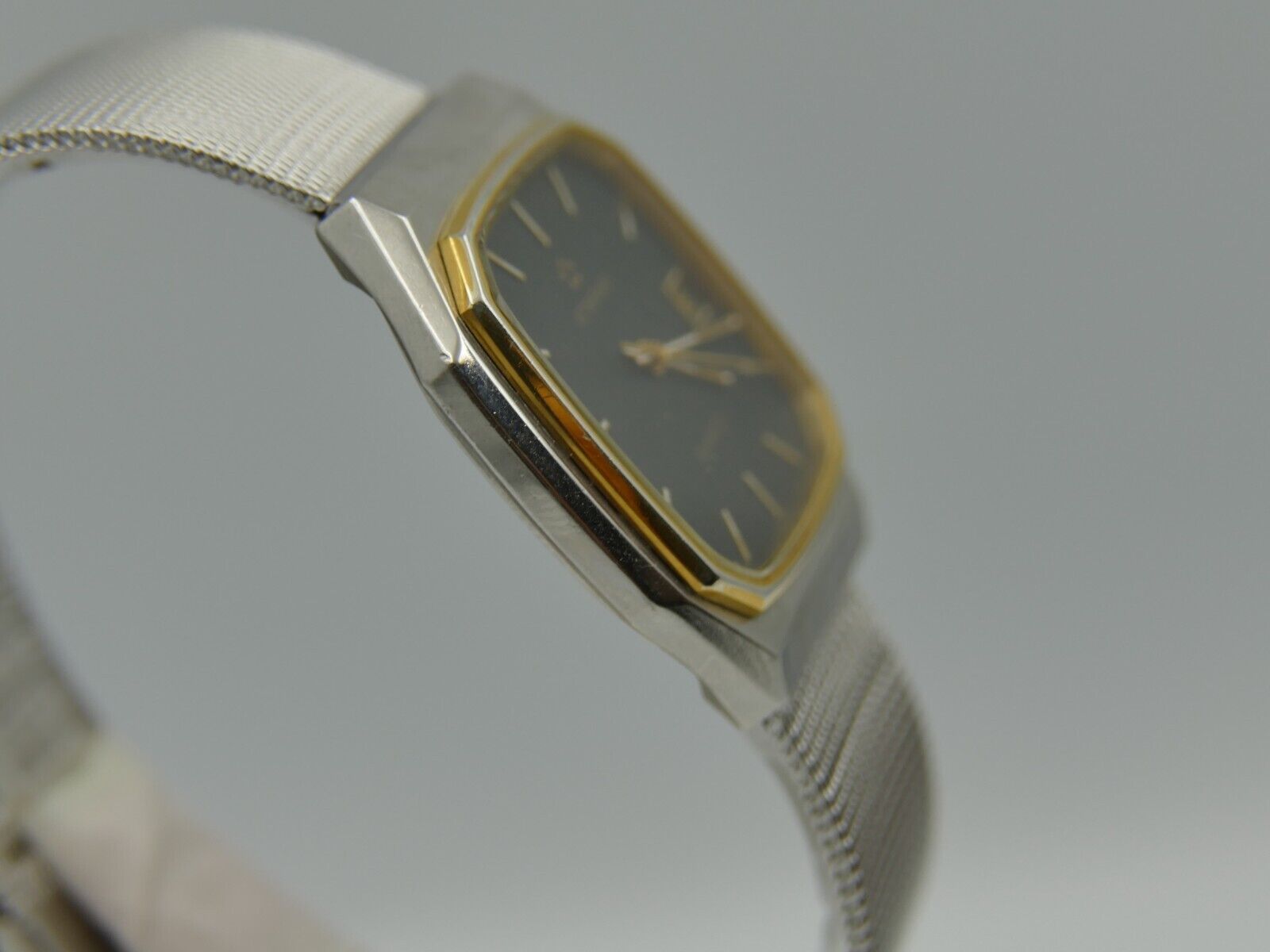 80's vintage watch mens Eterna ref. 113.4151.41 quartz Eta 955.411 steel & gold