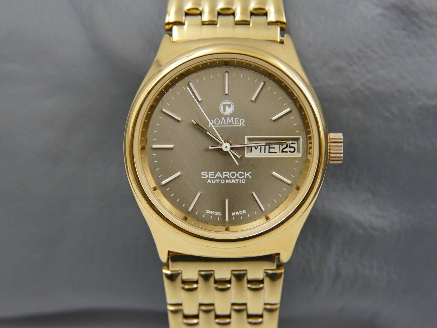 70's vintage watch mens Roamer Searock automatic day&date eta 2879 gold pl rare