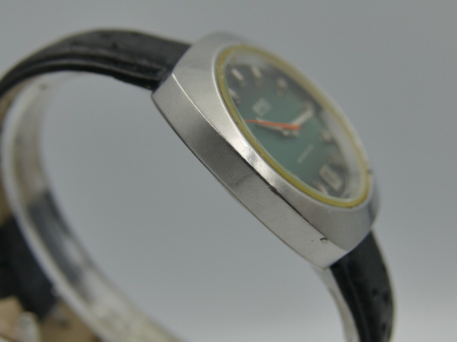 70's vintage watch mens BWC ref. 753093 automatic ETA 2783 green dial steel 38mm