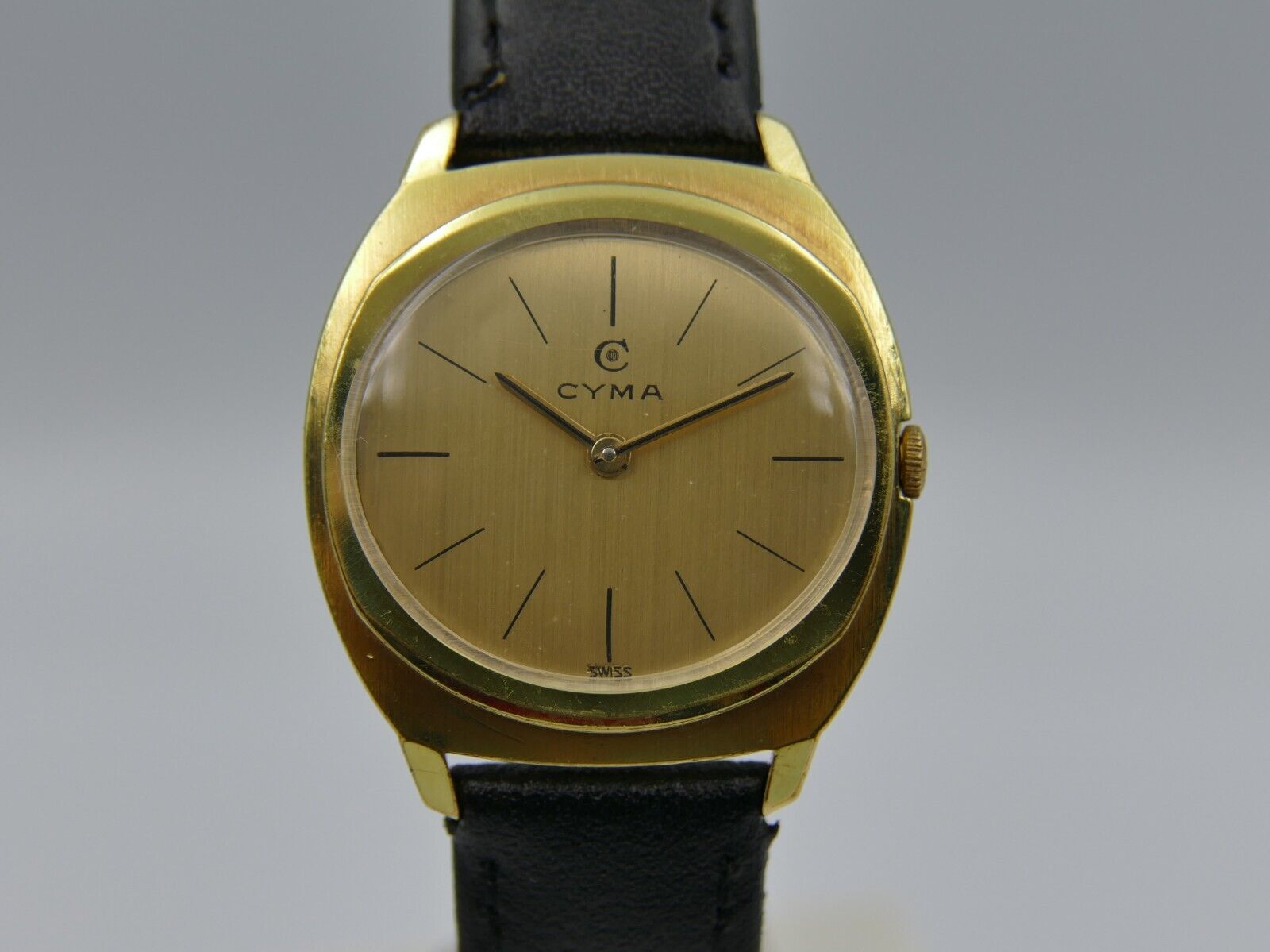 vintage watch 31mm Cyma gold pl manual wind cal. R.701 serviced