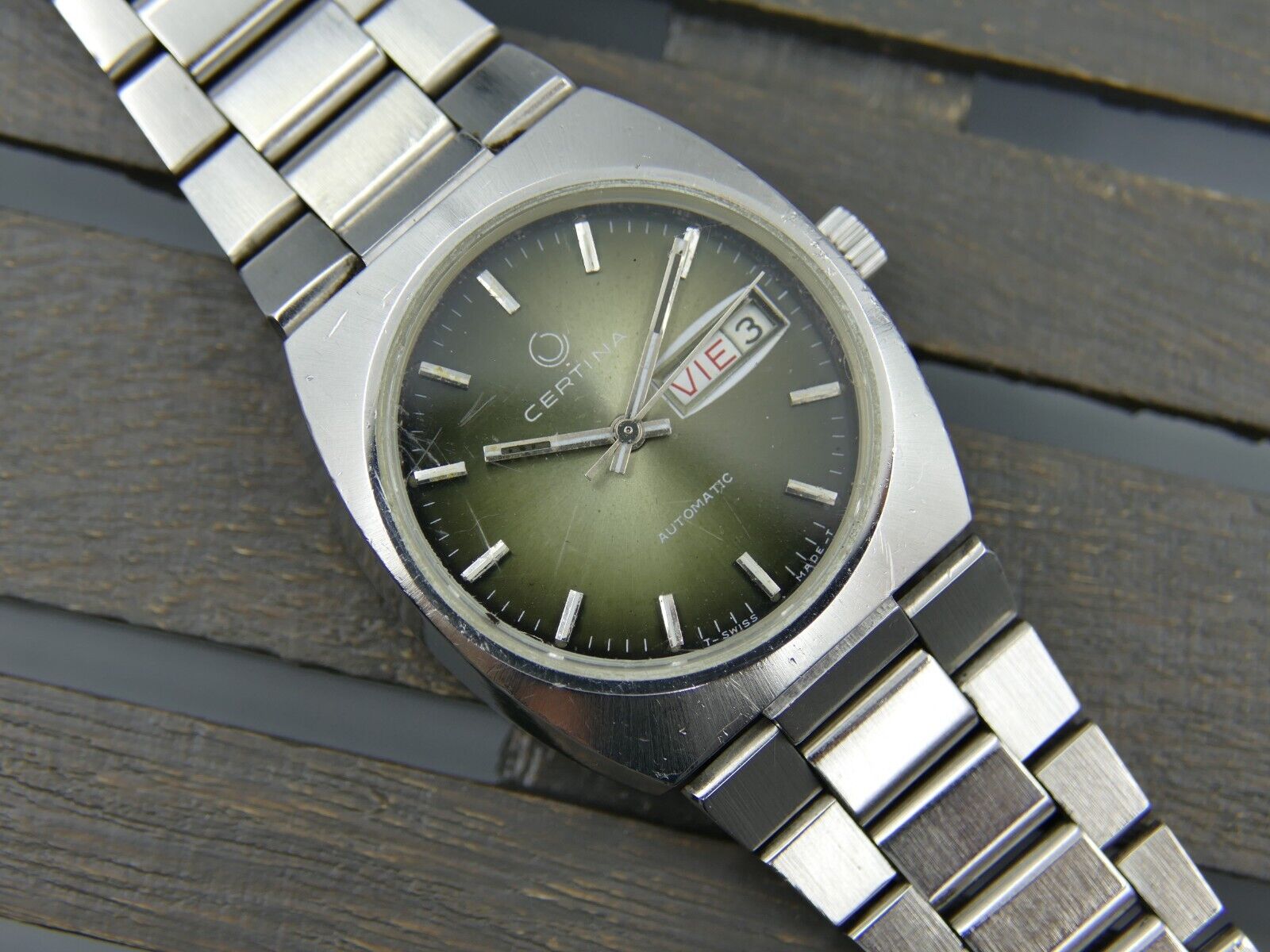 70's vintage watch mens Certina ref. 32896 automatic C.E.-005 Cal.2789-1 green