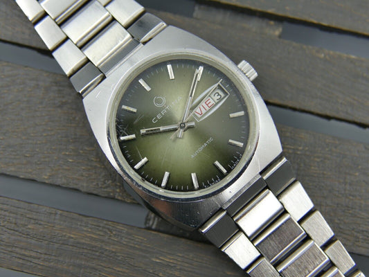 70's vintage watch mens Certina ref. 32896 automatic C.E.-005 Cal.2789-1 green