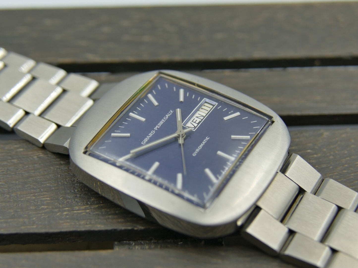 70's N.O.S vintage watch mens Girard Perregaux gyromatic automatic  34.5mm blue