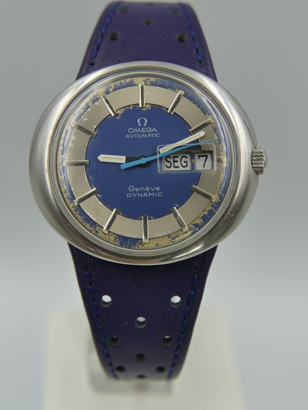 70s vintage watch mens Omega Dynamic ref. 166.108 automatic cal. 1022 steel blue