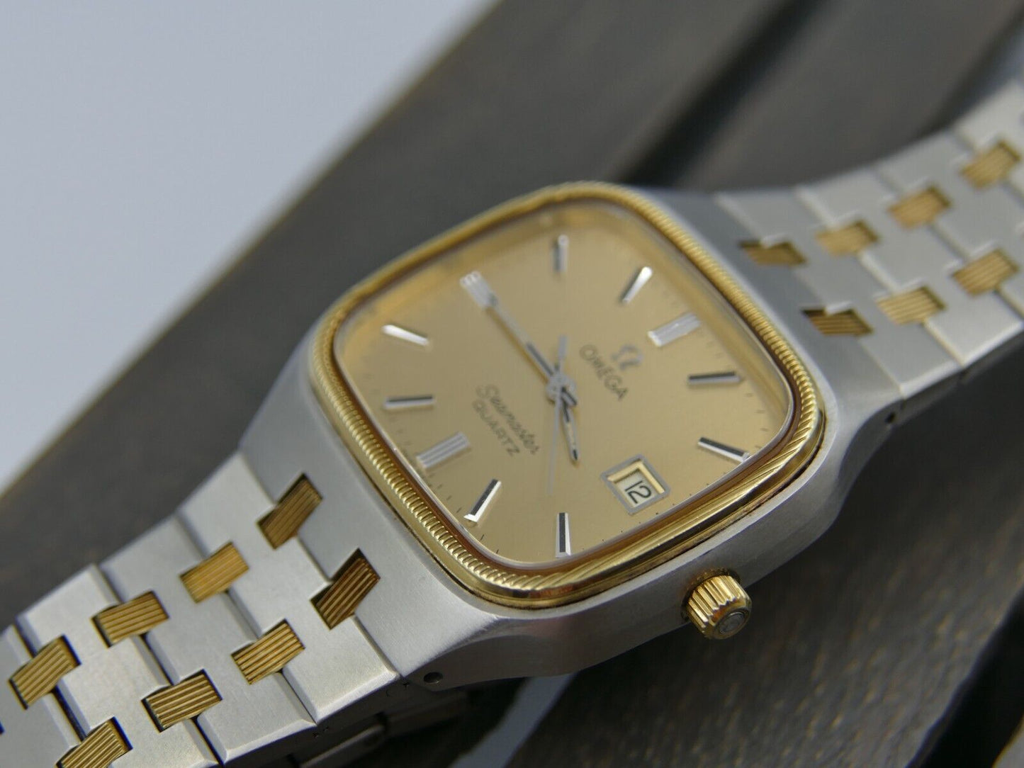 70s vintage Omega Seamaster quartz cal. 1342 ref. 196.0135 / 396.0874 royal oak