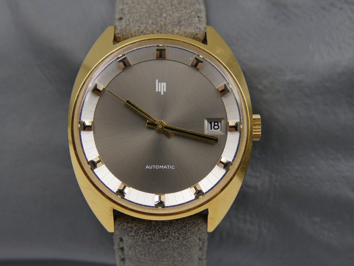 70s vintage watch mens LIP gray dial automatic Durowe 7525 2 gold pl 35mm c-case