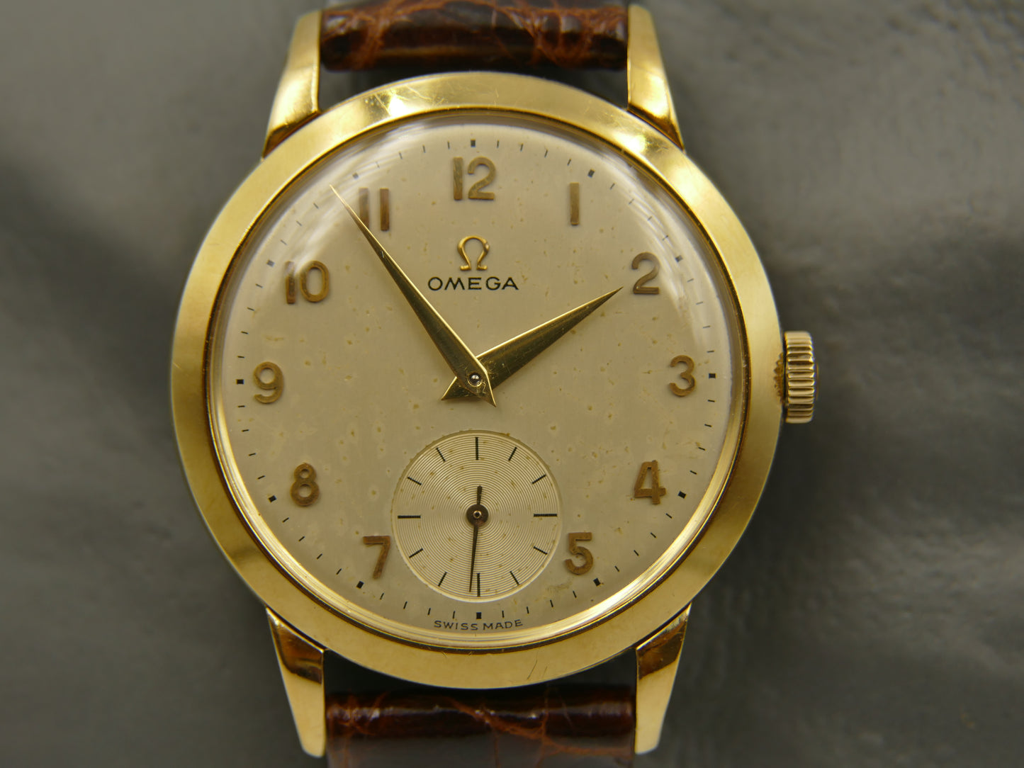 50s vintage watch mens Omega tresor ref. 2684 solid gold 14k 36mm cal. 266 rare