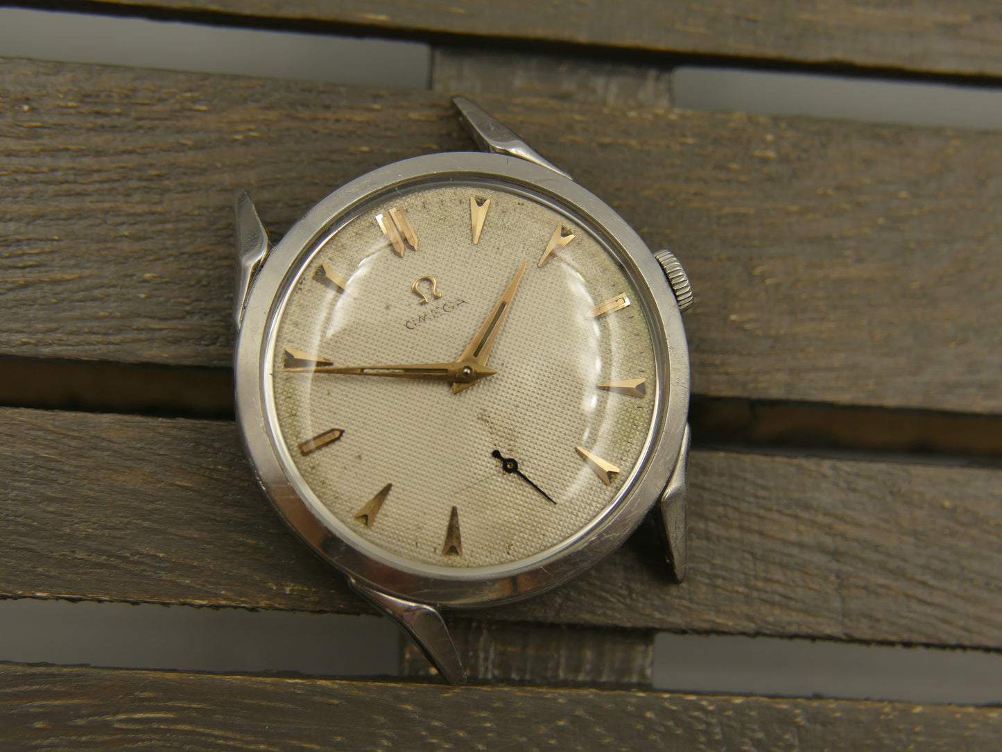 50's vintage watch Omega ref. 2605 12 spider lugs cal 266 steel 36mm