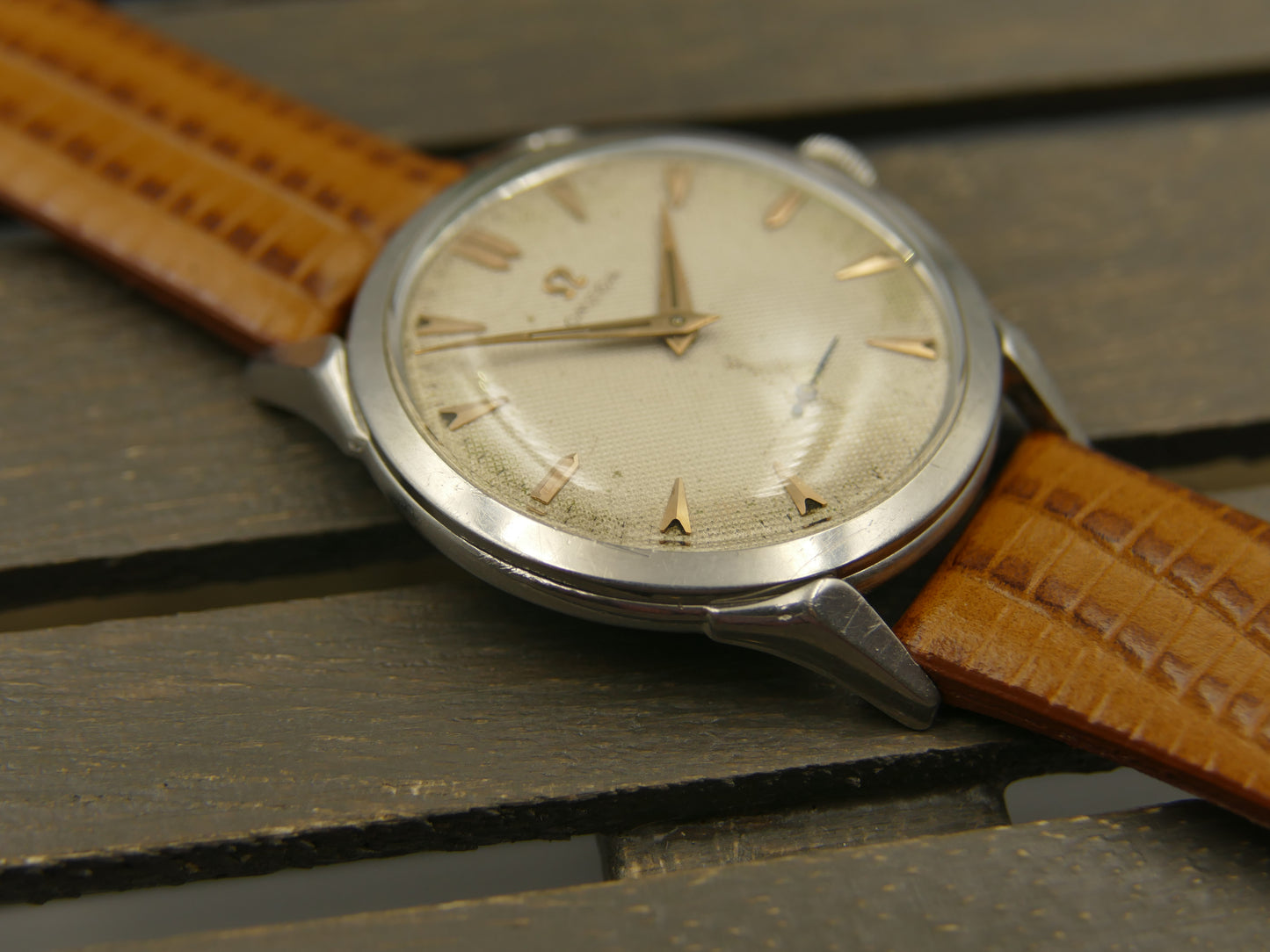 50's vintage watch Omega ref. 2605 12 spider lugs cal 266 steel 36mm