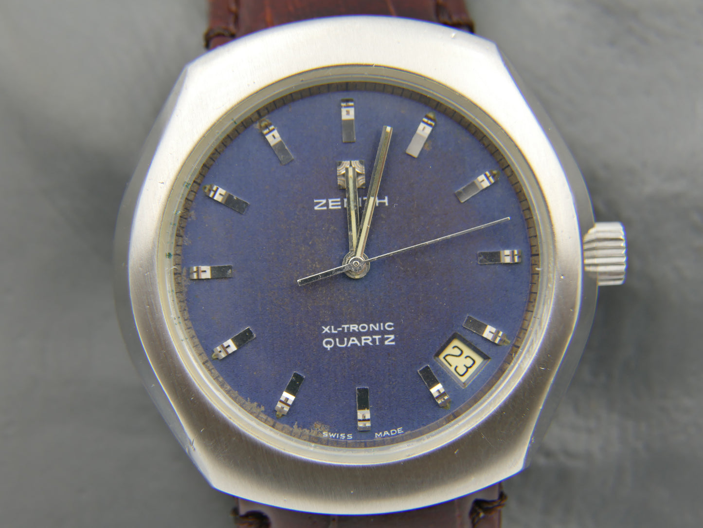 70's vintage watch mens Zenith XL-TRONIC Quartz ref. 01 0031 510 blue steel 40mm