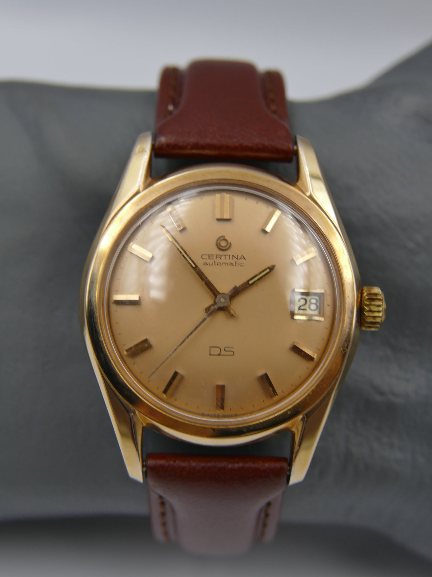 60s vintage watch mens Certina DS turtle Automatic 25-651 case gold pl 346.825