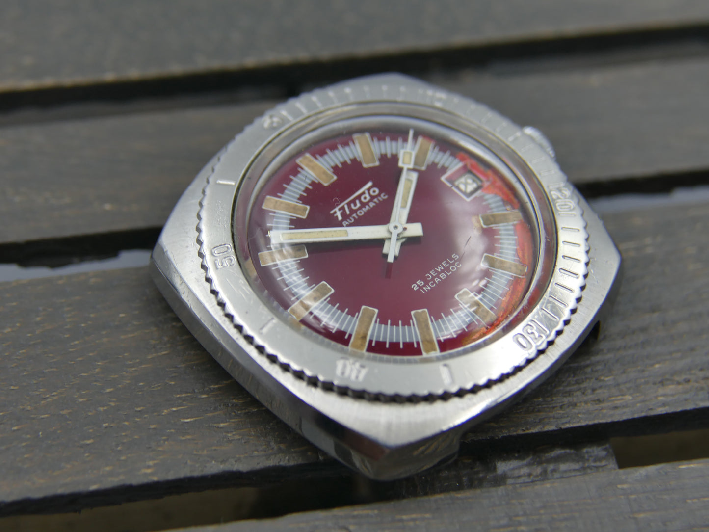 70's vintage watch mens diver plongee Fludo automatic ETA 2782 red dial steel 39