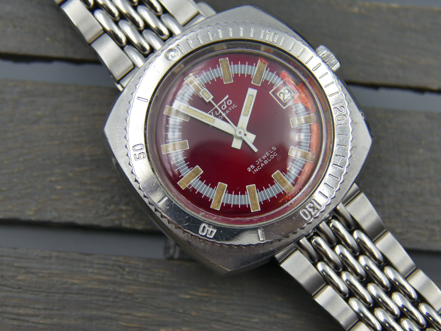 70's vintage watch mens diver plongee Fludo automatic ETA 2782 red dial steel 39