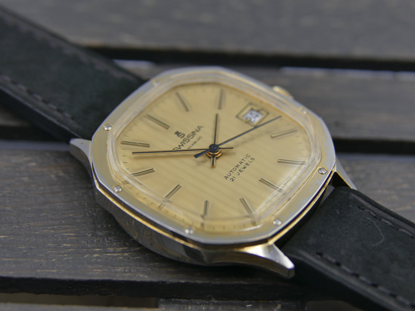 Vintage Swiss Mechanical Automatic Swissina Watch 21 Jewels Ronda Cal 4338