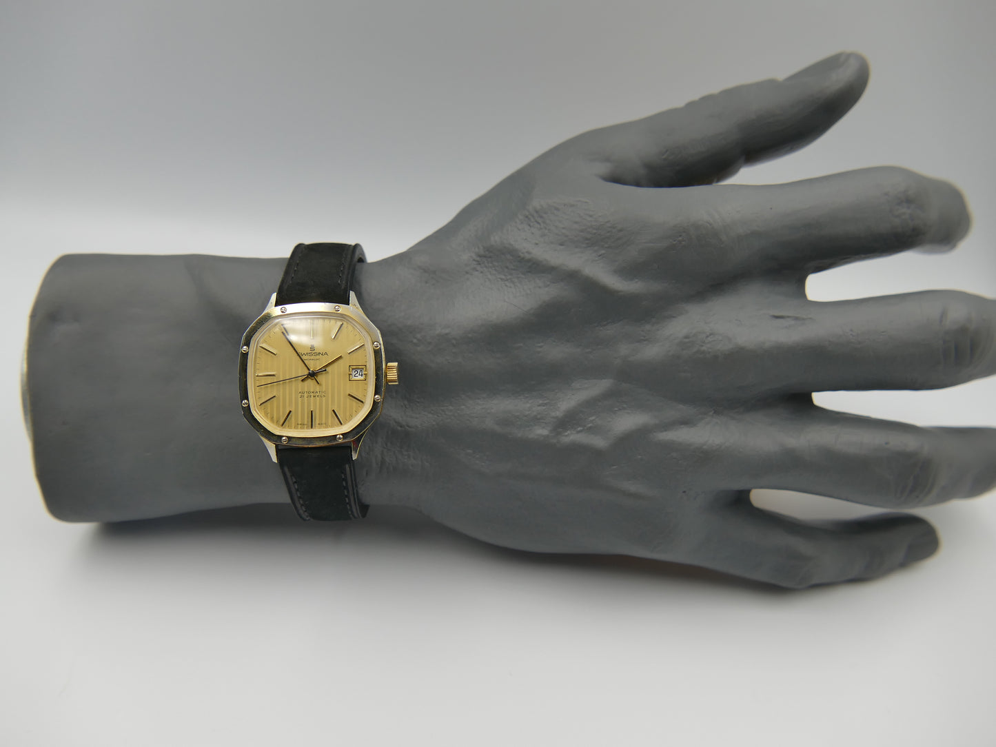 Vintage Swiss Mechanical Automatic Swissina Watch 21 Jewels Ronda Cal 4338