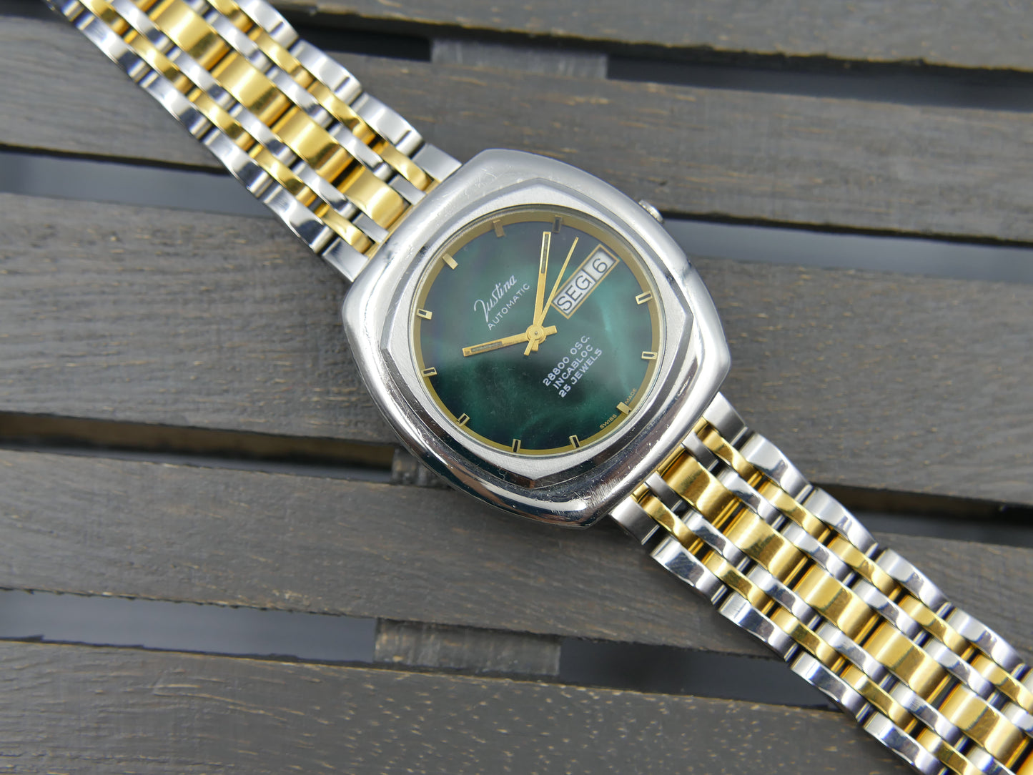 70's vintage watch mens Justina automatic 28800 OSC. ETA 2878 green dial RARE 36