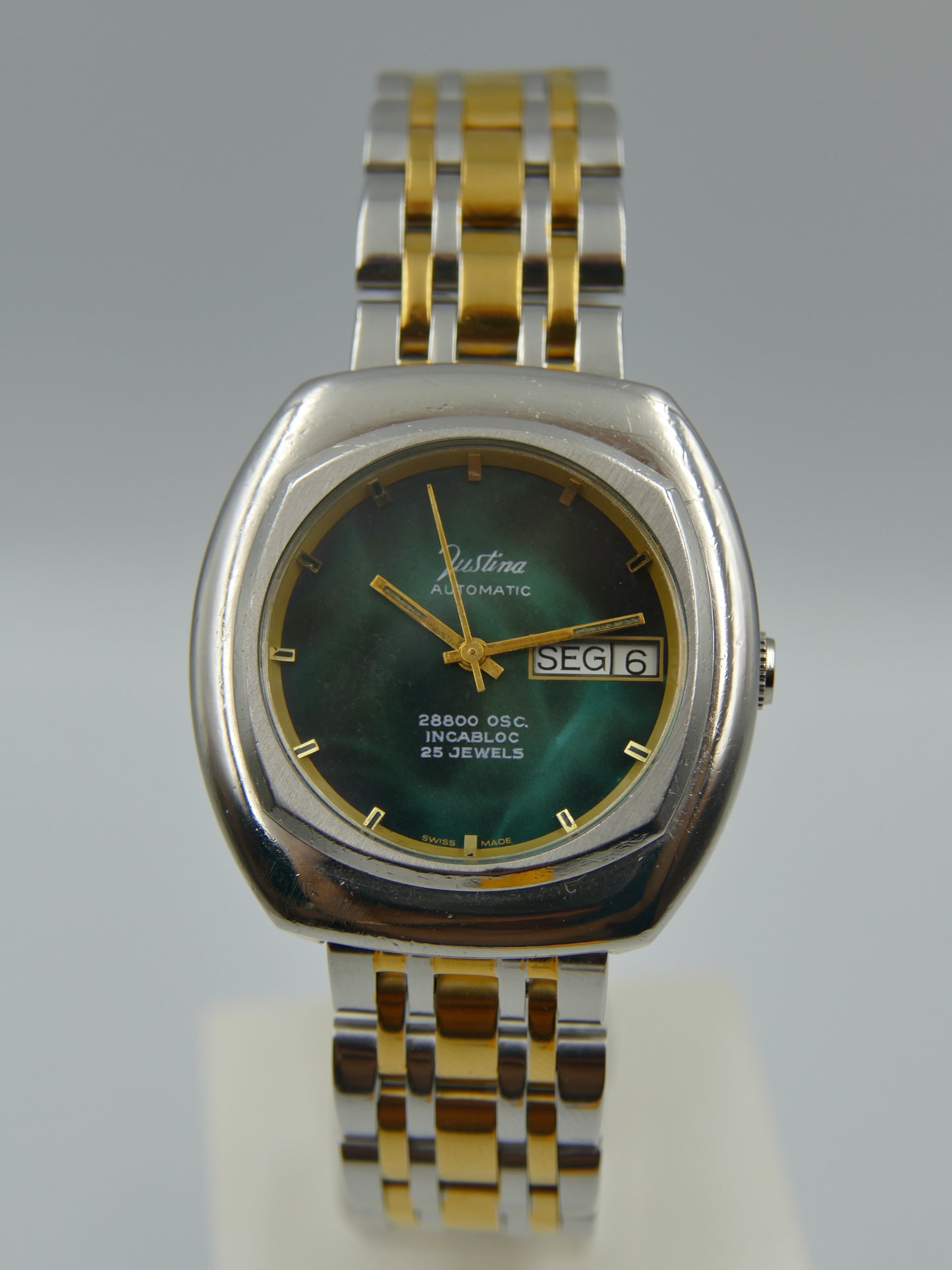 70's vintage watch mens Justina automatic 28800 OSC. ETA 2878 green dial RARE 36