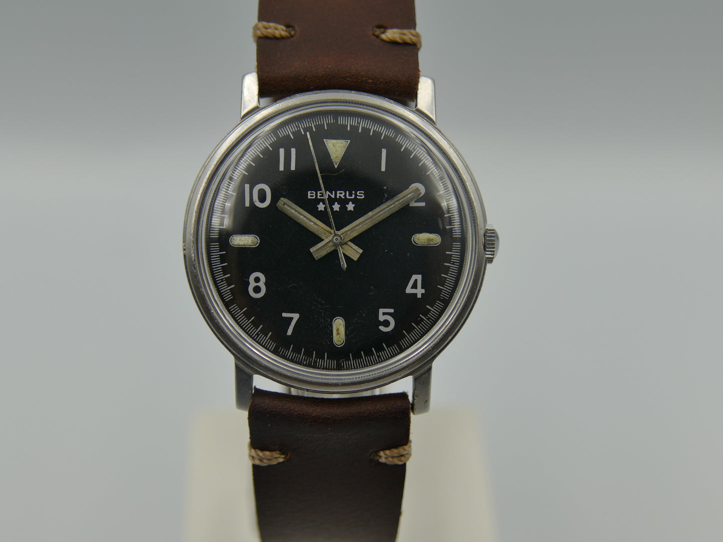 60's vintage watch mens #3021  Benrus three stars black dial military  ETA 2370