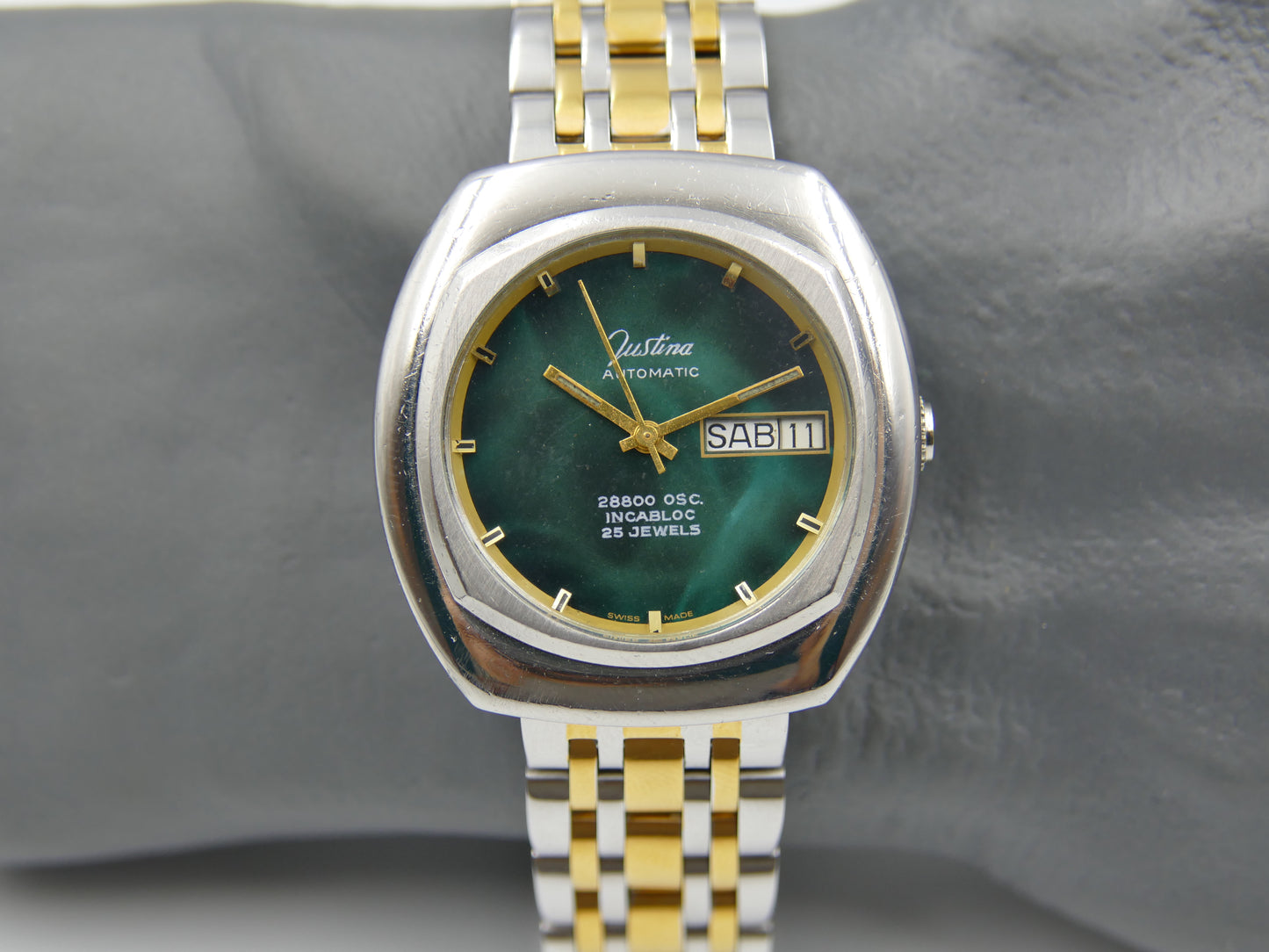 70's vintage watch mens Justina automatic 28800 OSC. ETA 2878 green dial RARE 36