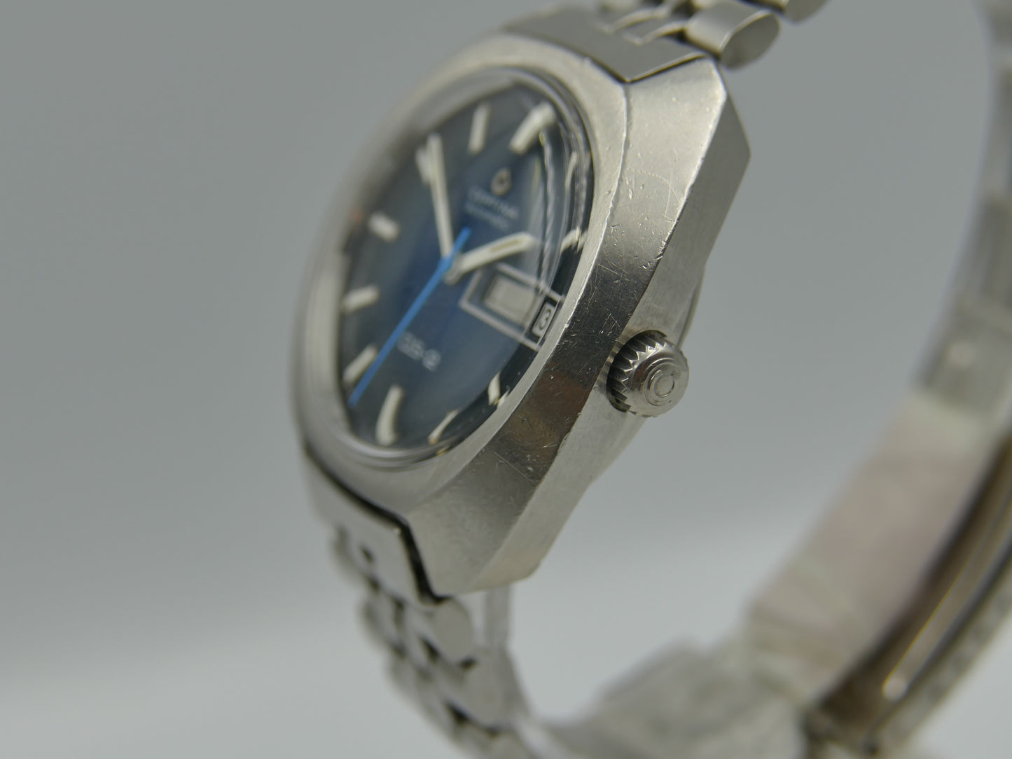 70s vintage men Certina DS-2 automatic cal 25-652 ref. 5901 300 blue Spider dial