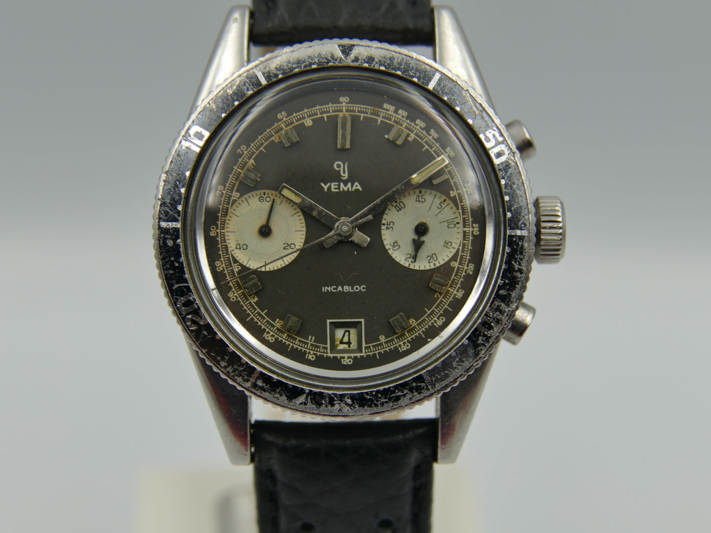 70s vintage watch Yema Daytona panda reverse chronograph valjoux 7734 steel 38mm