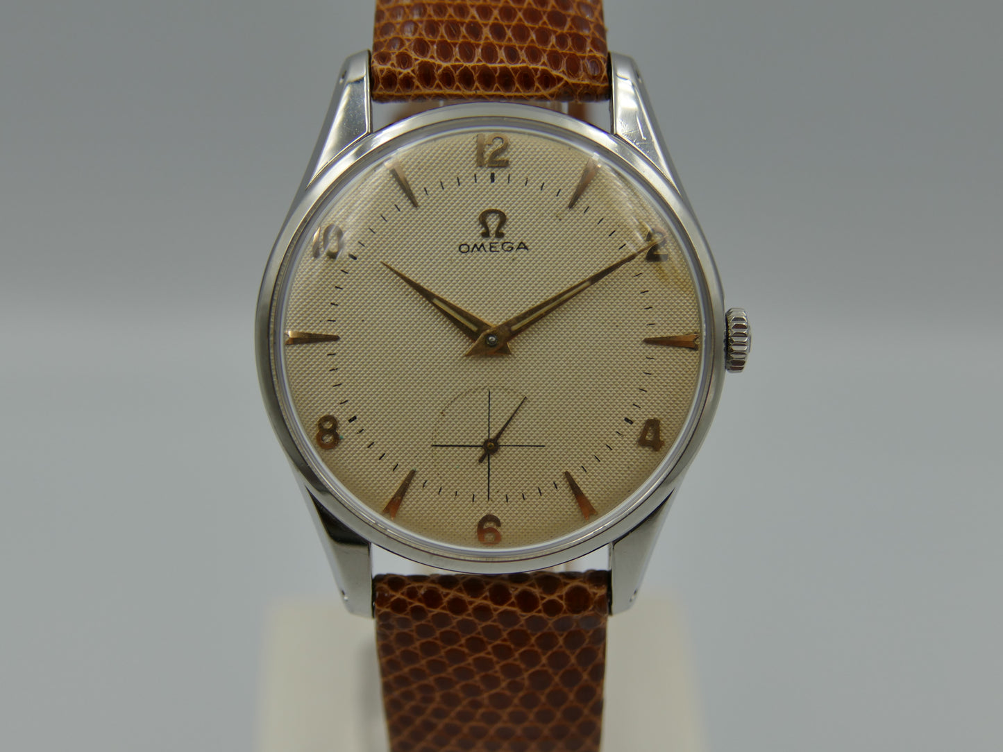 50's vintage watch mens Omega honeycomb ref. 2800 -1 manual wind cal. 266