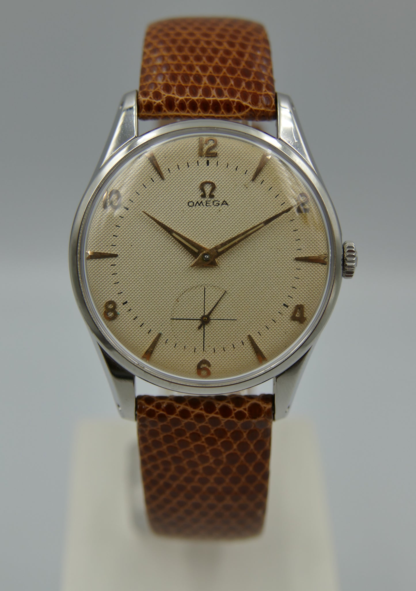 50's vintage watch mens Omega honeycomb ref. 2800 -1 manual wind cal. 266