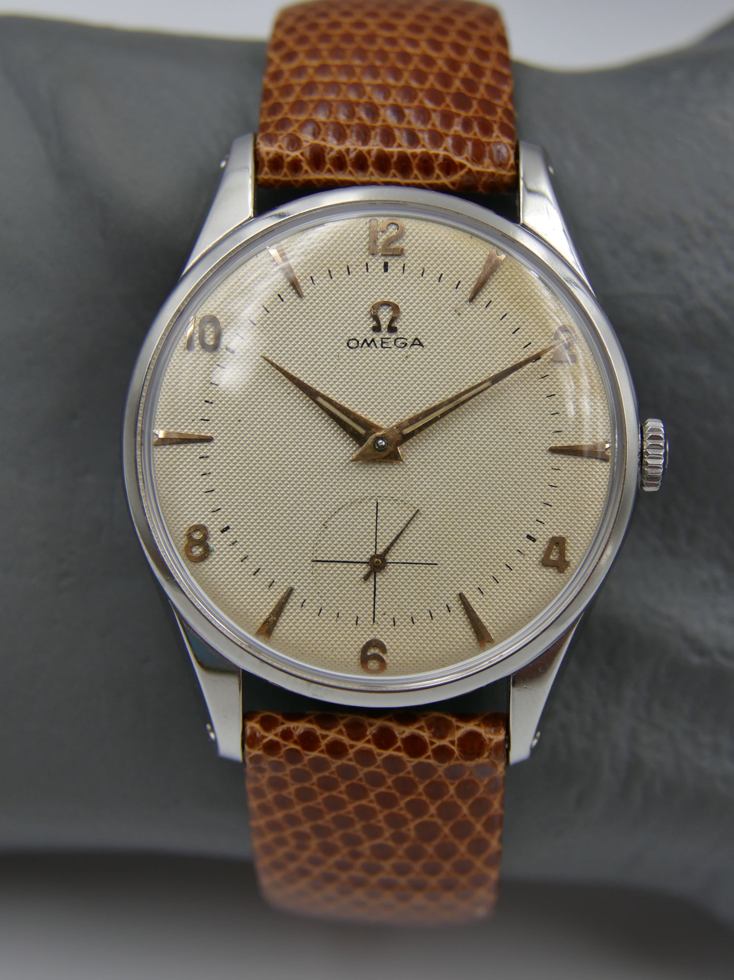 50's vintage watch mens Omega honeycomb ref. 2800 -1 manual wind cal. 266