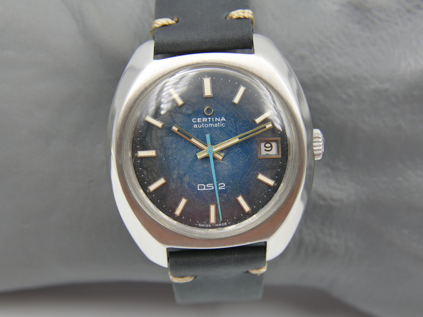 70's vintage watch mens Certina DS-2 ref. 5801 300 automatic 25-651 steel blue