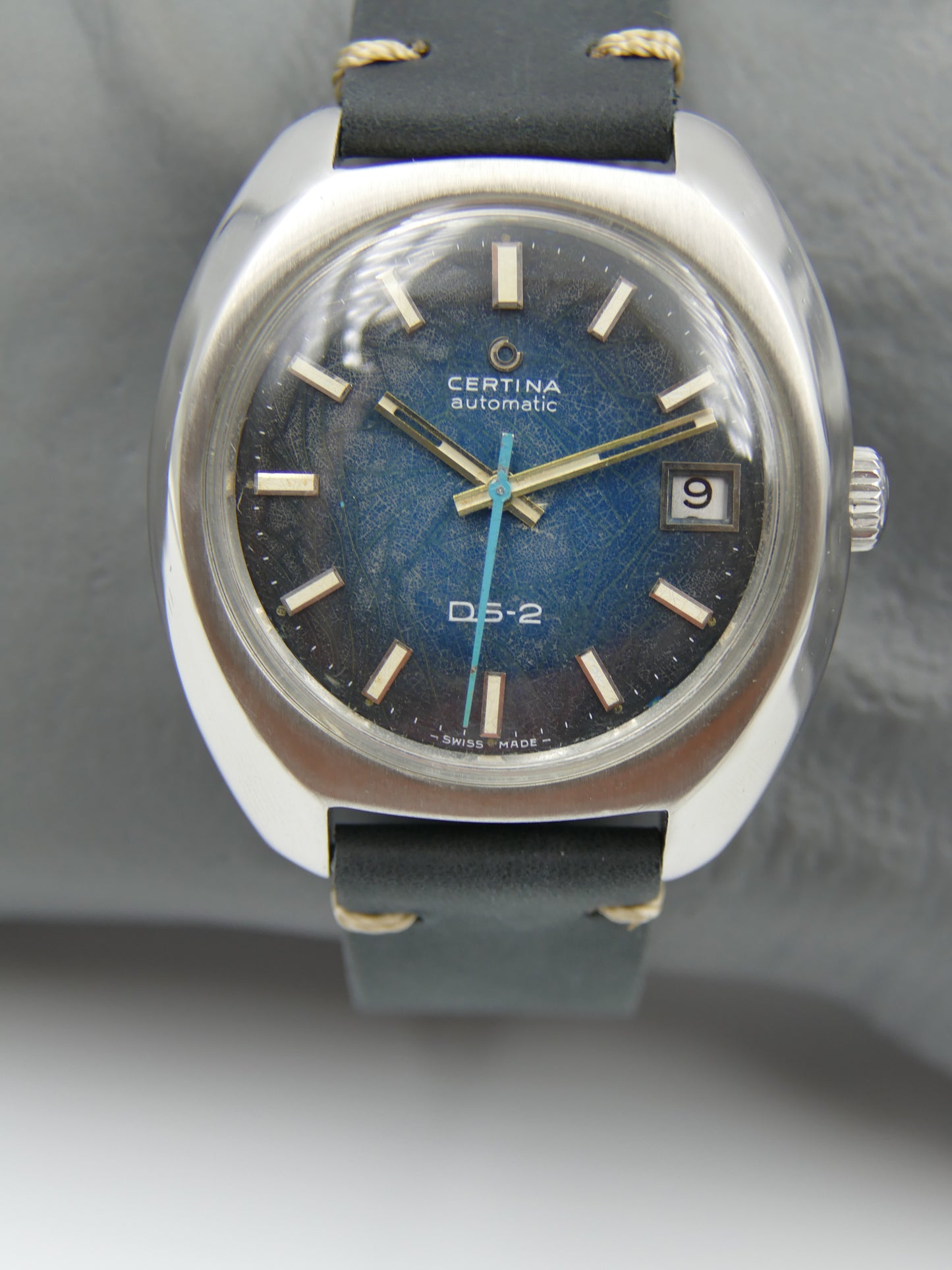 70's vintage watch mens Certina DS-2 ref. 5801 300 automatic 25-651 steel blue