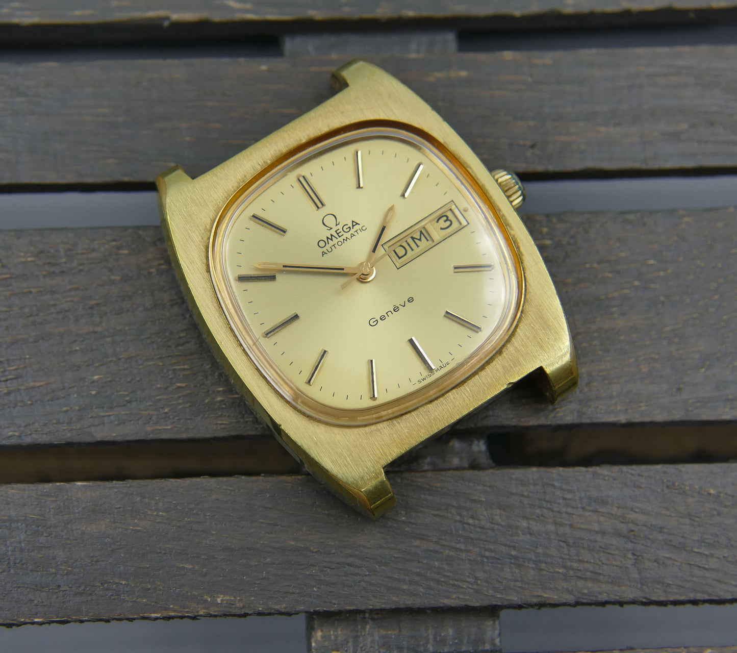 70's vintage watch mens Omega Geneve automatic cal. 1022 ref 166.0190 gold pl