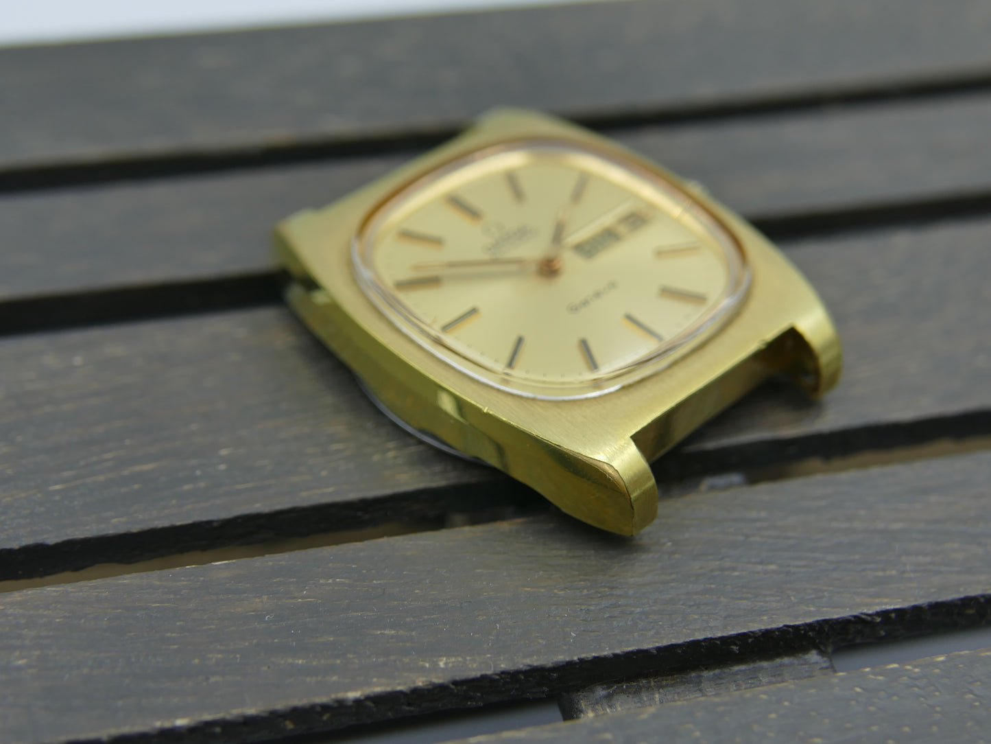 70's vintage watch mens Omega Geneve automatic cal. 1022 ref 166.0190 gold pl